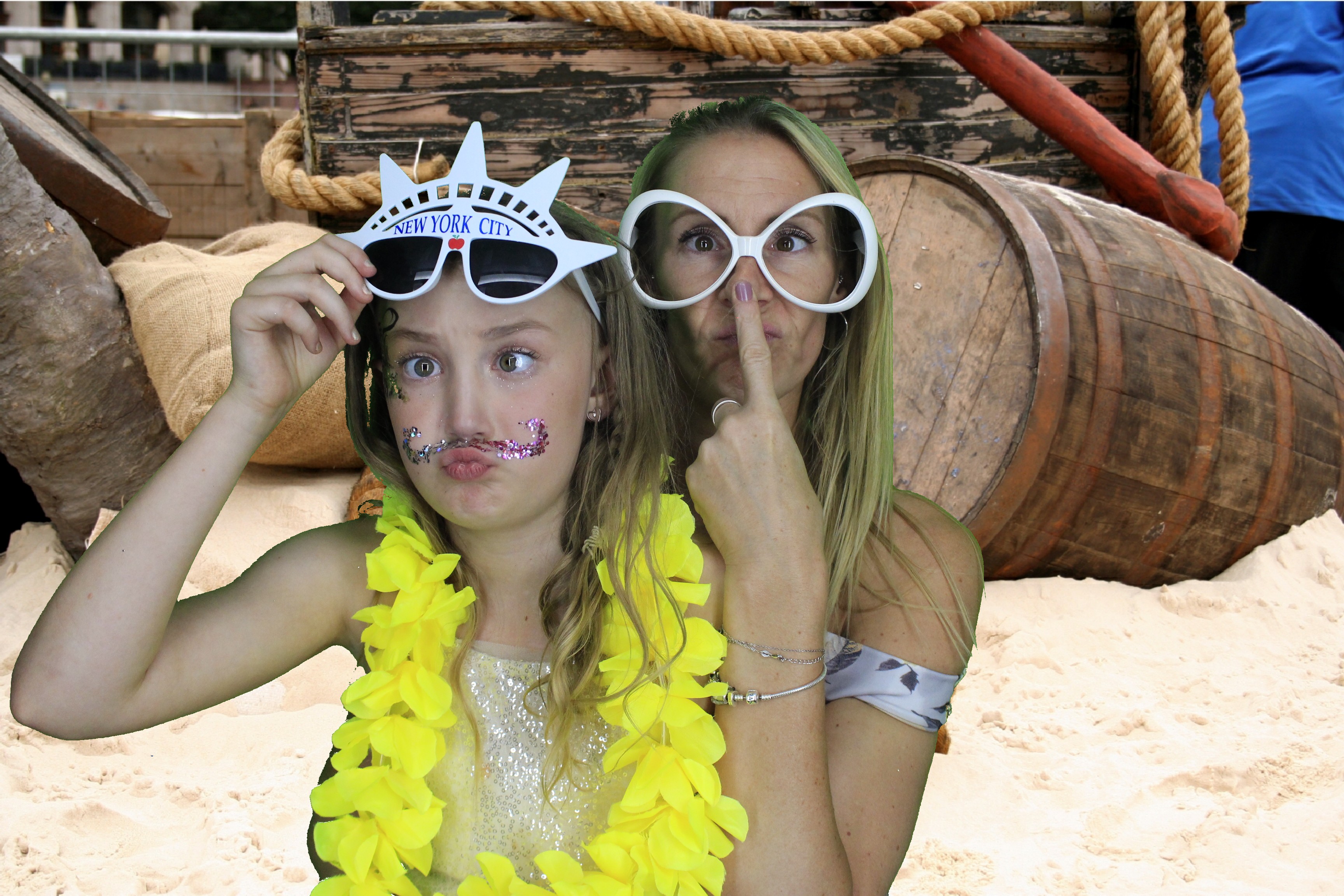 Clive and Gemma's Wedding | View more photos from the event at gallery.myphotoboothexperience.co.uk/u/MyPhotoBoothExperienceLtd/Clive-and-Gemmas-Wedding